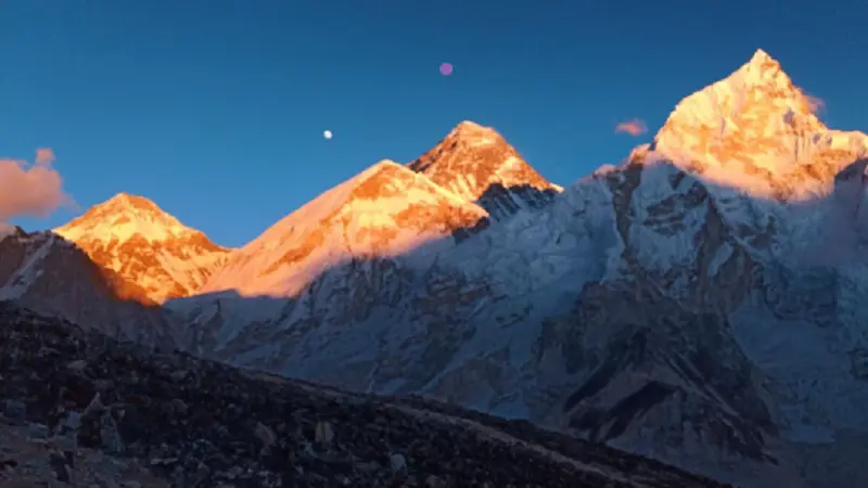 Everest Base Camp trek vs. Manaslu Circuit trek: Which is Better?